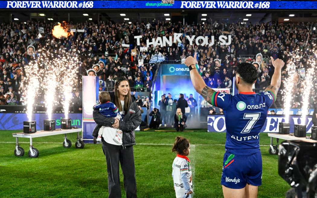 Warriors player Shaun Johnson and family walks out for his last game. Warriors v Bulldogs. NRL Rugby League. Go Media Mt Smart Stadium.