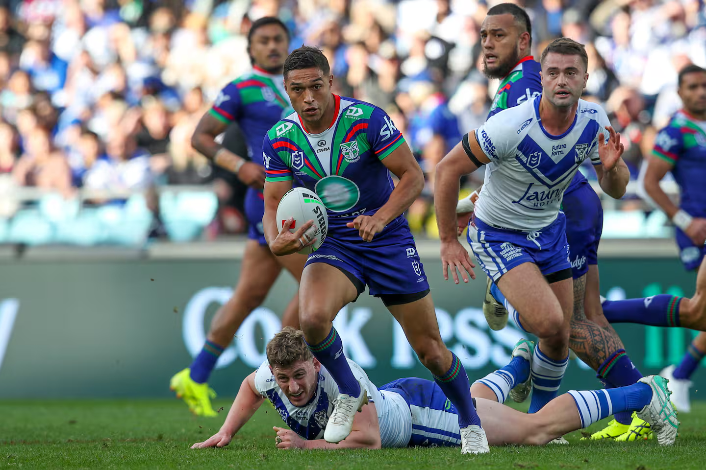 Te Maire Martin will stay at the Warriors. Photo / Photosport